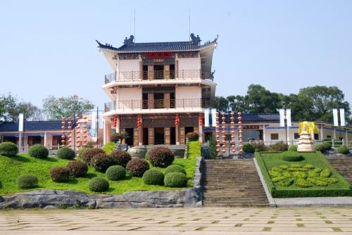 望海楼（广东省湛江市“湖光岩”风景区内景点）