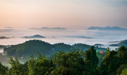 七星伴月（湖南省东安县舜皇山景区景观）