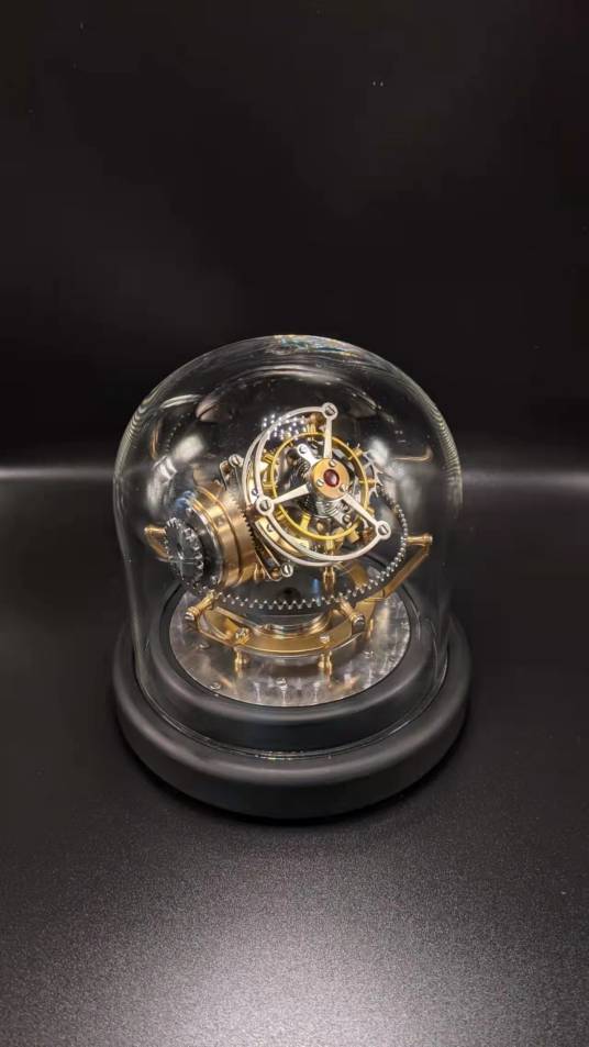 三轴陀飞轮(Tri-Axial Tourbillon)