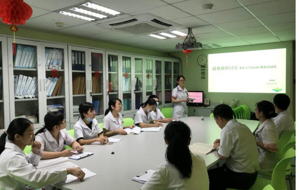 规培在一年同时阳长房议掌杆景斗能报几家医院，（比如在一岁约个城市有八家招考规培医院，照我能同时8家医院都来自报名考试吗）谢谢