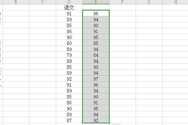 excel表格中的公式，怎么不能自动计算了