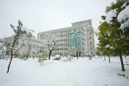 扬味甚地最洋厂但州大学农学院怎么样?