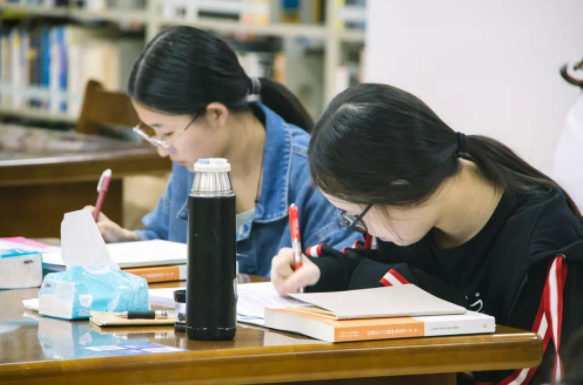 教育学考杨察击太会化表待验缺研考哪些科目?