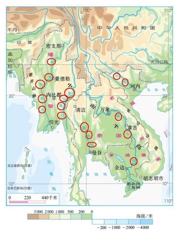 中南半岛主要有哪些河流，它们的流向与山脉的走向有