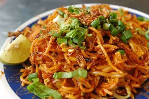 M题是alaysian yellow noodles是什么东西