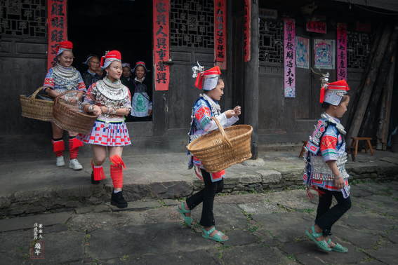 革家人是什么民族的人