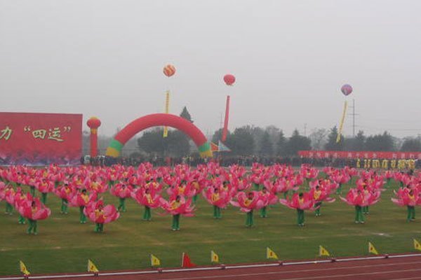 金坛二中程瑜额过么空上济并战望妈照片 学校删除信息不希望被炒作